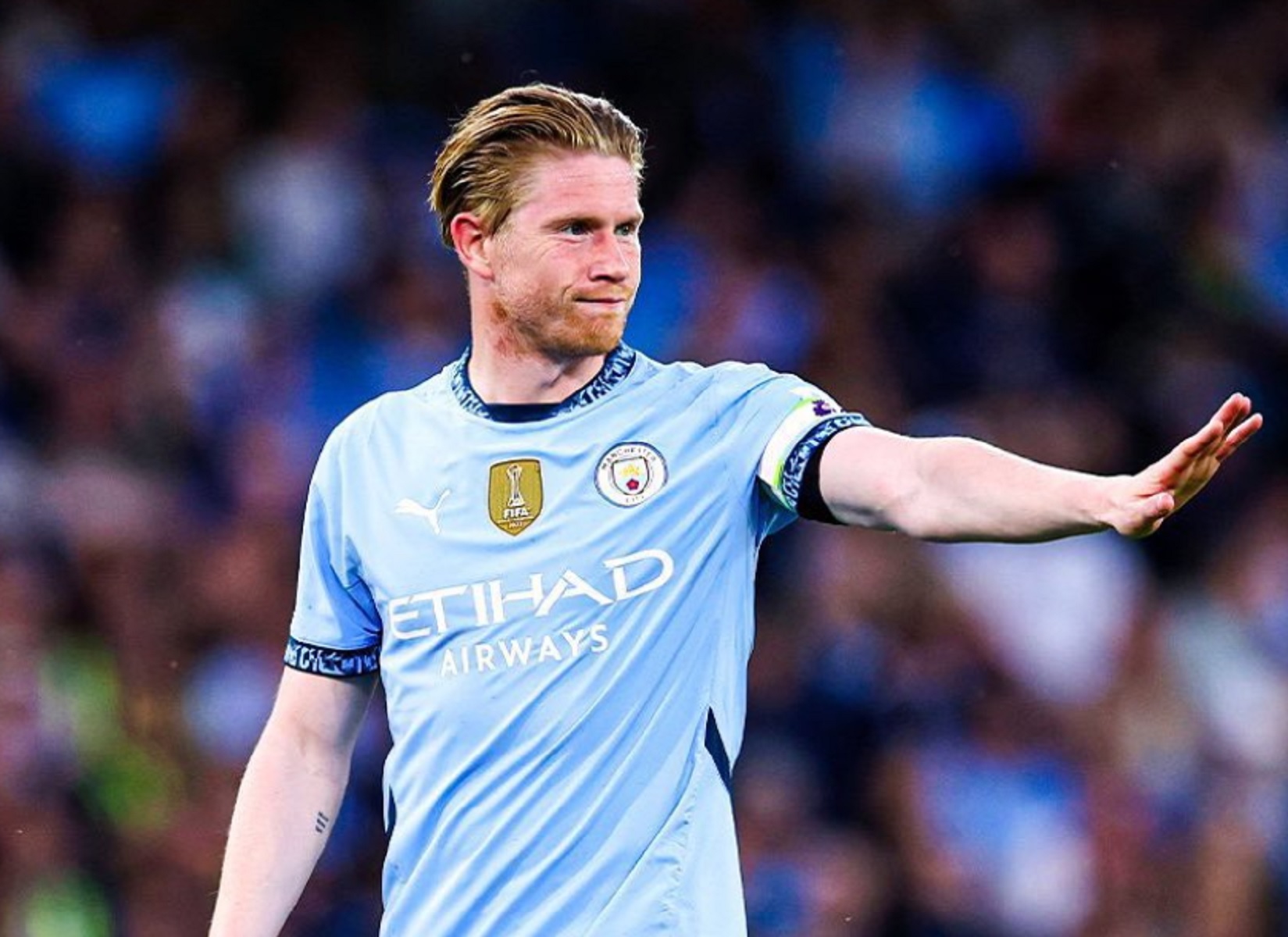 Οι Ναπολιτάνοι κάνουν δώρο στον εαυτό τους τον Κέβιν Ντε Μπρούιν