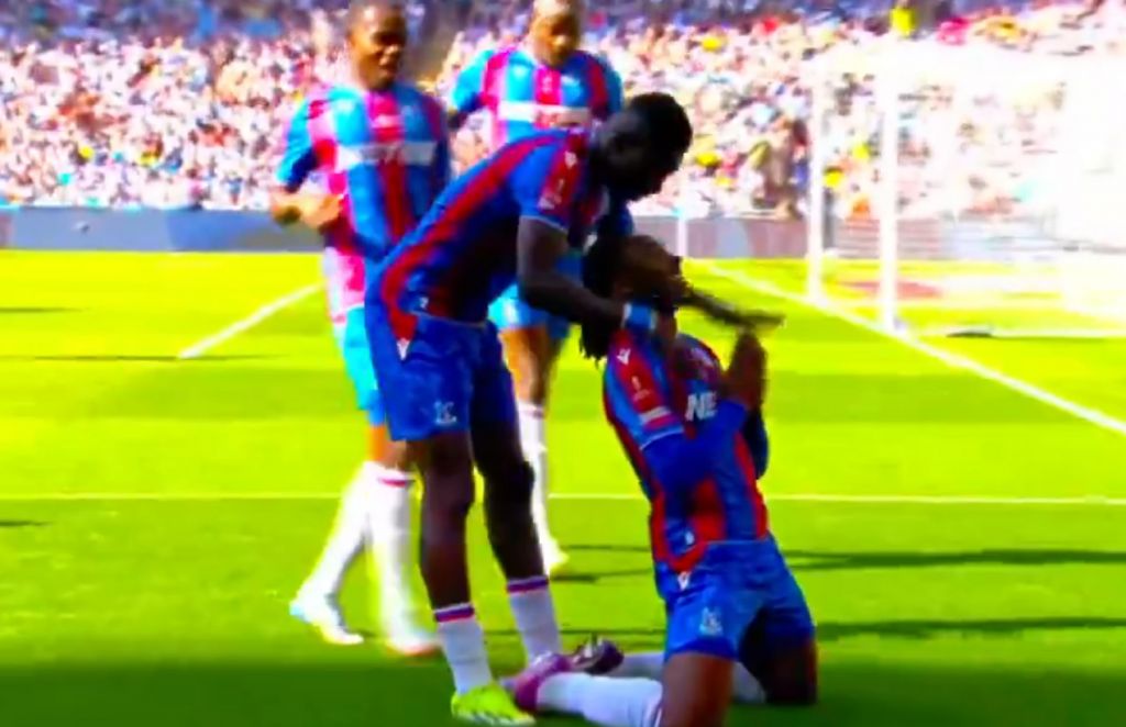 Κρίσταλ Πάλας και Έζε κάνουν δύσκολη τη ζωή της Μάντσεστερ Σίτι (vid)