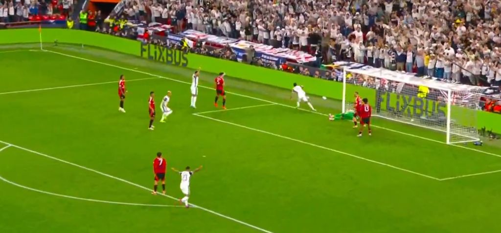 Τότεναμ εναντίον Μάντσεστερ Γιουνάιτεντ: Το πιο… αστείο γκολ σε τελικό! (vid)