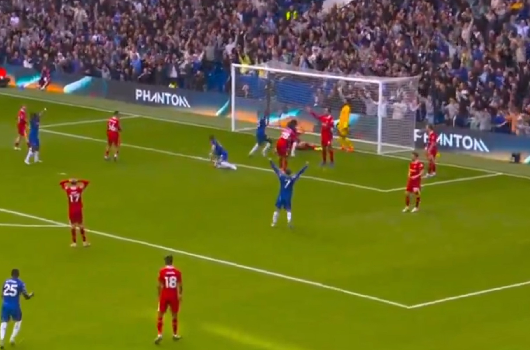 Παιδικό λάθος στην άμυνα της Λίβερπουλ στο 2-0 της Τσέλσι