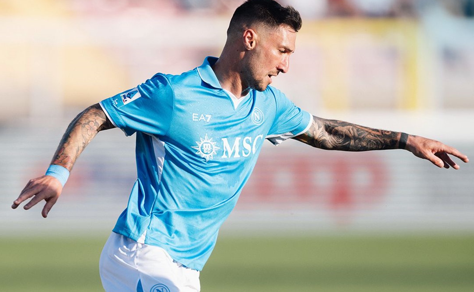 Ολοένα (μηδέν) και πιο κοντά στον τίτλο η Νάπολι! (vid)