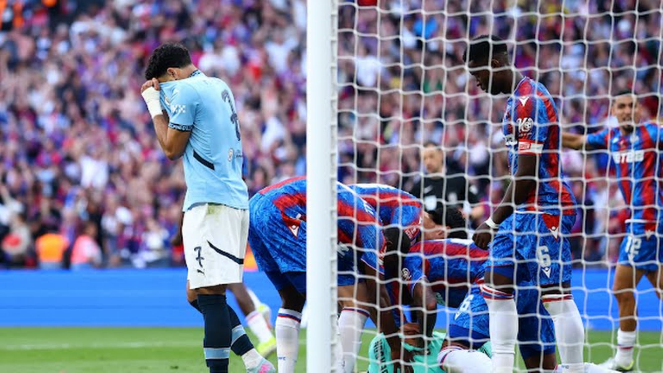 Πάλας – Σίτι: Η απόκρουση του Χέντερσον στο πέναλτι του Μαρμούς (vid)