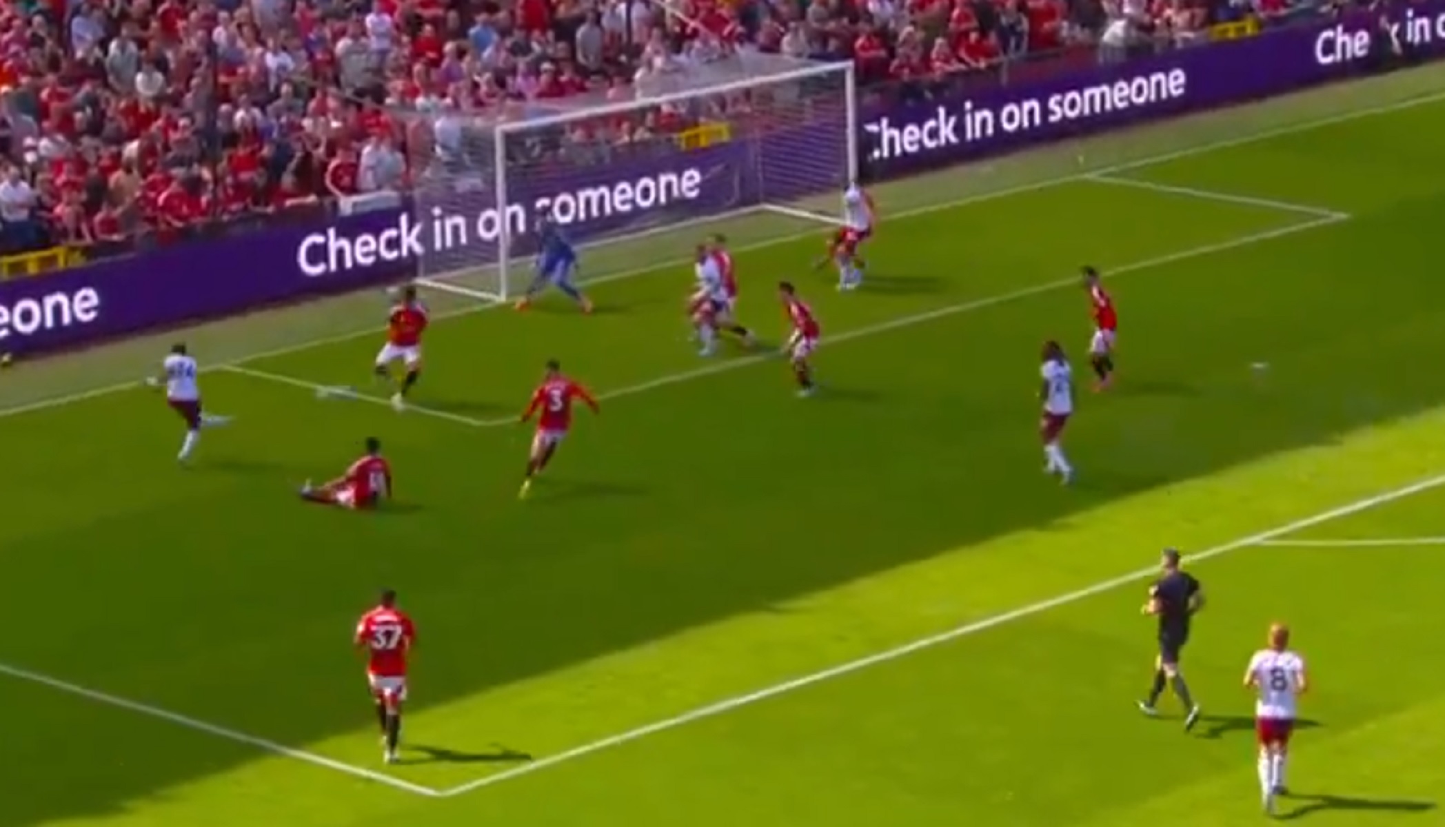 Σκοράρει η Γουέστ Χαμ – Αγαλματάκια ακούνητα οι παίκτες της Γιουνάιτεντ (vid)