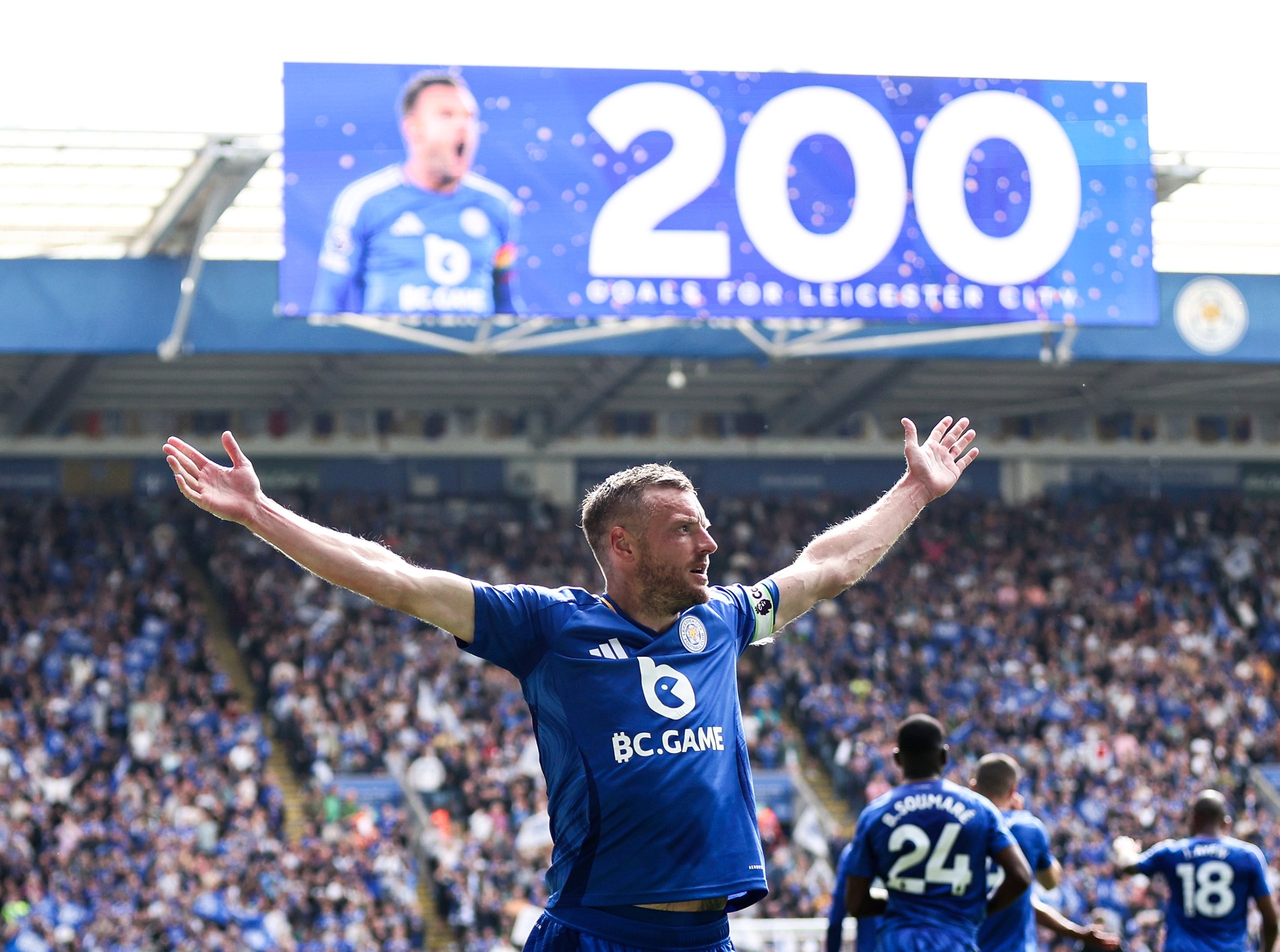 Βάρντι: Σκόραρε ο «μύθος» – Ανατριχιαστικές στιγμές στο αντίο του στη Λέστερ (vid)