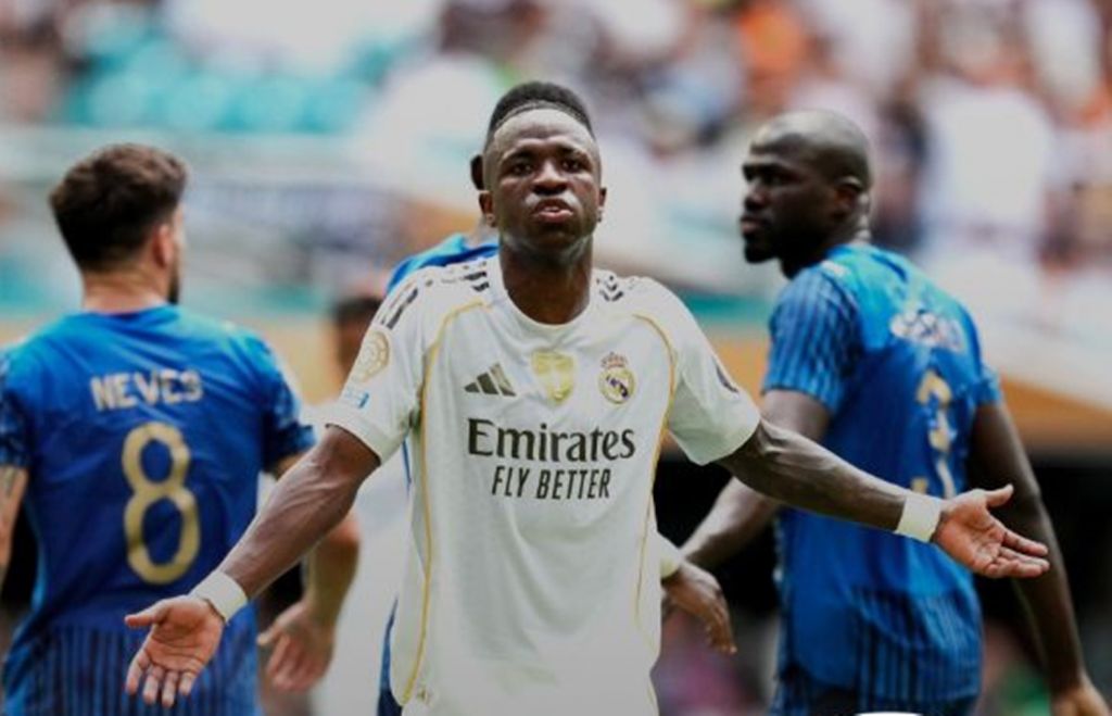 Ο Αλόνσο βγήκε μπροστά και έφαγε «σφαίρα» για την άθλια εμφάνιση του Βινίσιους!