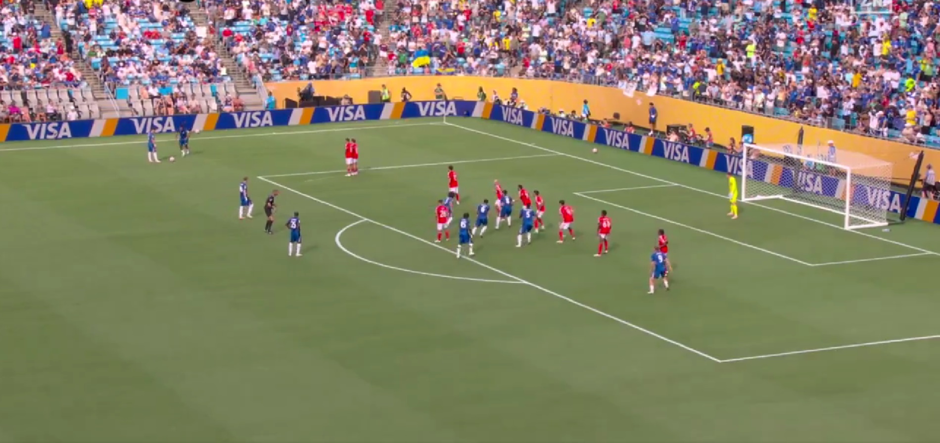 Μπενφίκα εναντίον Τσέλσι: Το… έγραψε με απίθανο φάουλ ο Τζέιμς! (vid)