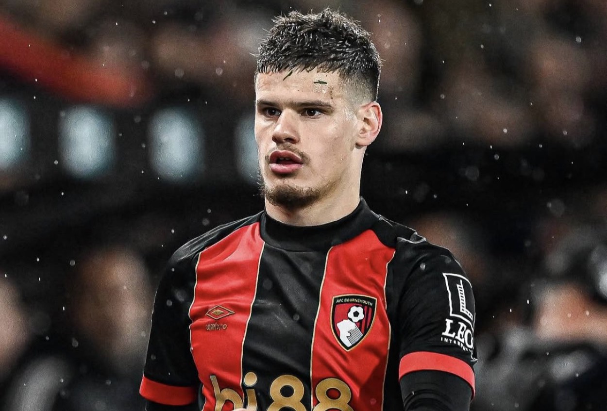 Λίβερπουλ: Ανακοινώνεται ο μπακ που «διώχνει» τον Τσιμίκα (pic)