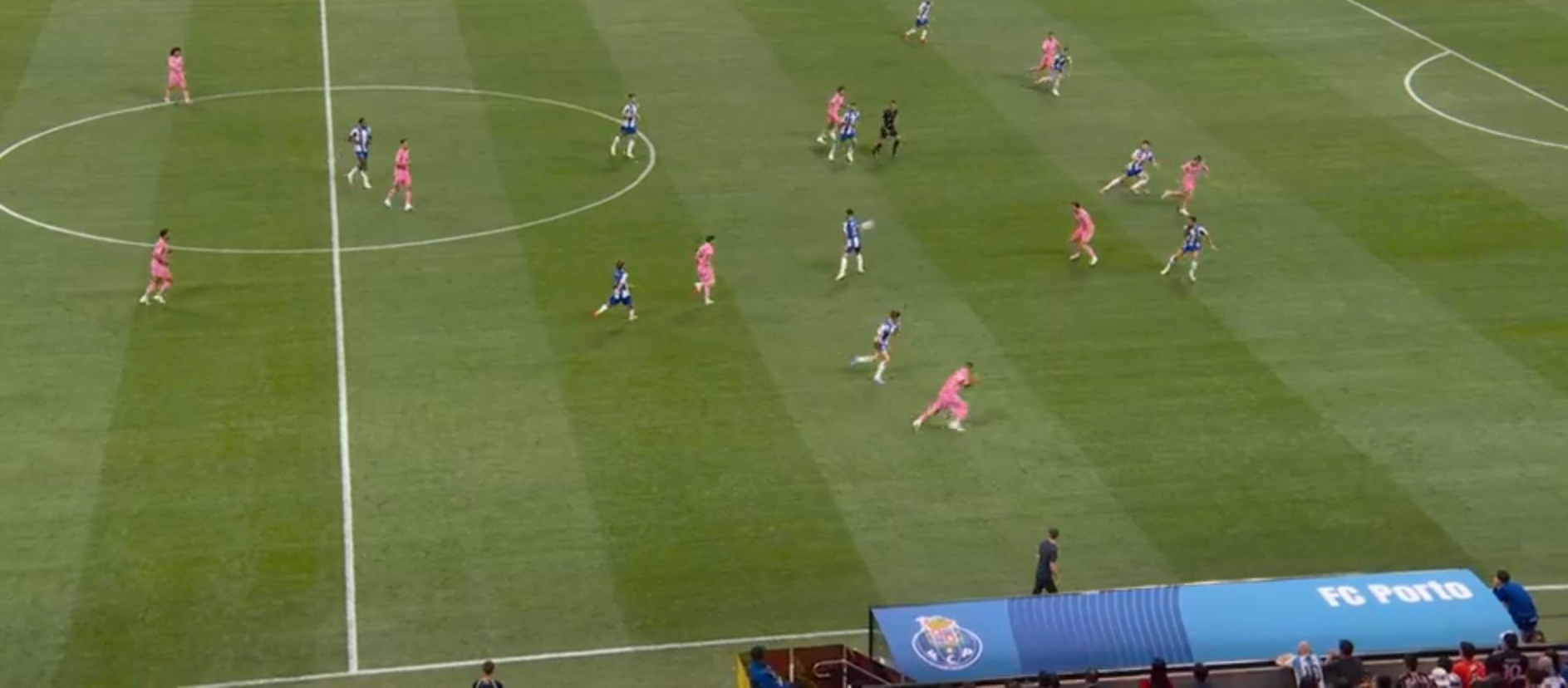 O Μέσι δεν είναι… άνθρωπος: Το απέδειξε με ΑΥΤΗ την πάσα! (vid)