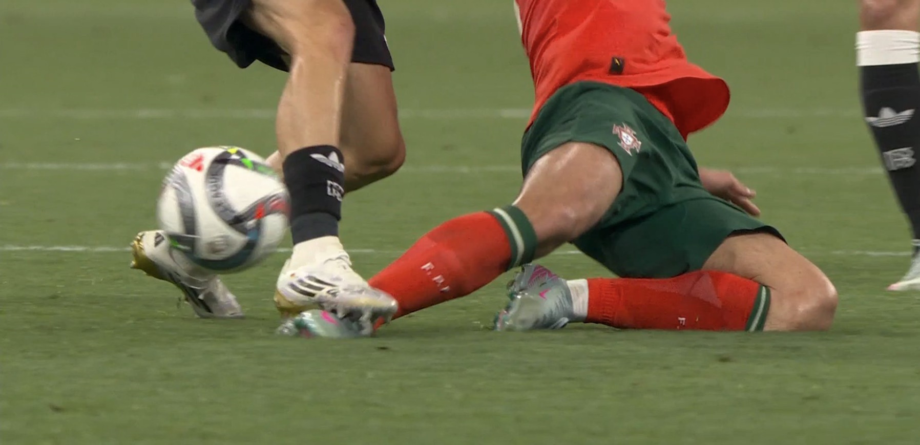 O Βιρτς δεν πρόλαβε να πάει στη Λίβερπουλ και έγινε ήδη ο αγαπημένος της εξέδρας με αυτό το χτύπημα! (vid)