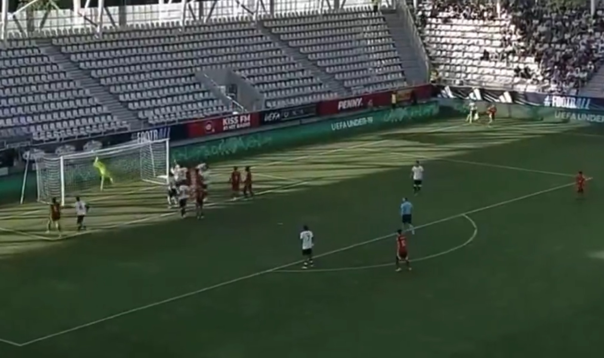 Μαγεία στο EURO U19: Γκολάρα της Ισπανίας με απευθείας εκτέλεση κόρνερ (vid)