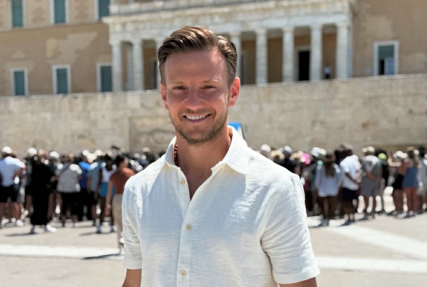 Ο Ράκιτιτς ήρθε στην Ελλάδα και έχασε την… μπάλα με όλα αυτά που είδε! (pics)