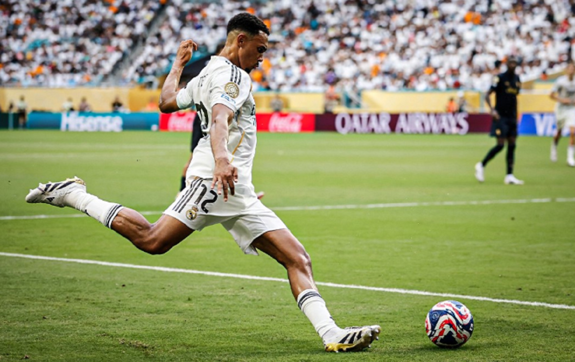 Το πρώτο σερβίρισμα πολυτελείας του Αλεξάντερ-Άρνολντ στη Ρεάλ Μαδρίτης (vid)