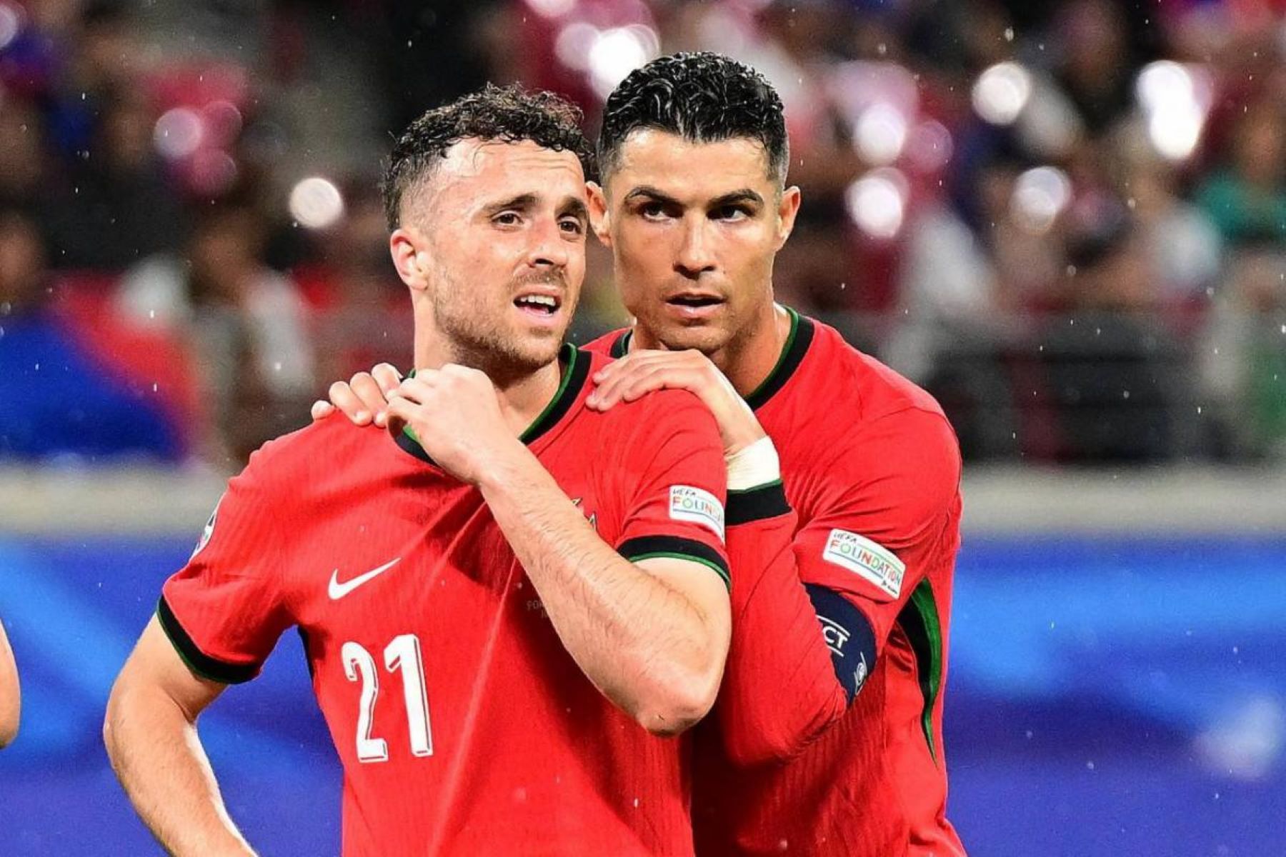 Συγκινητικός Κριστιάνο: Το δώρο προς την οικογένεια του Ντιόγκο Ζότα (pic)