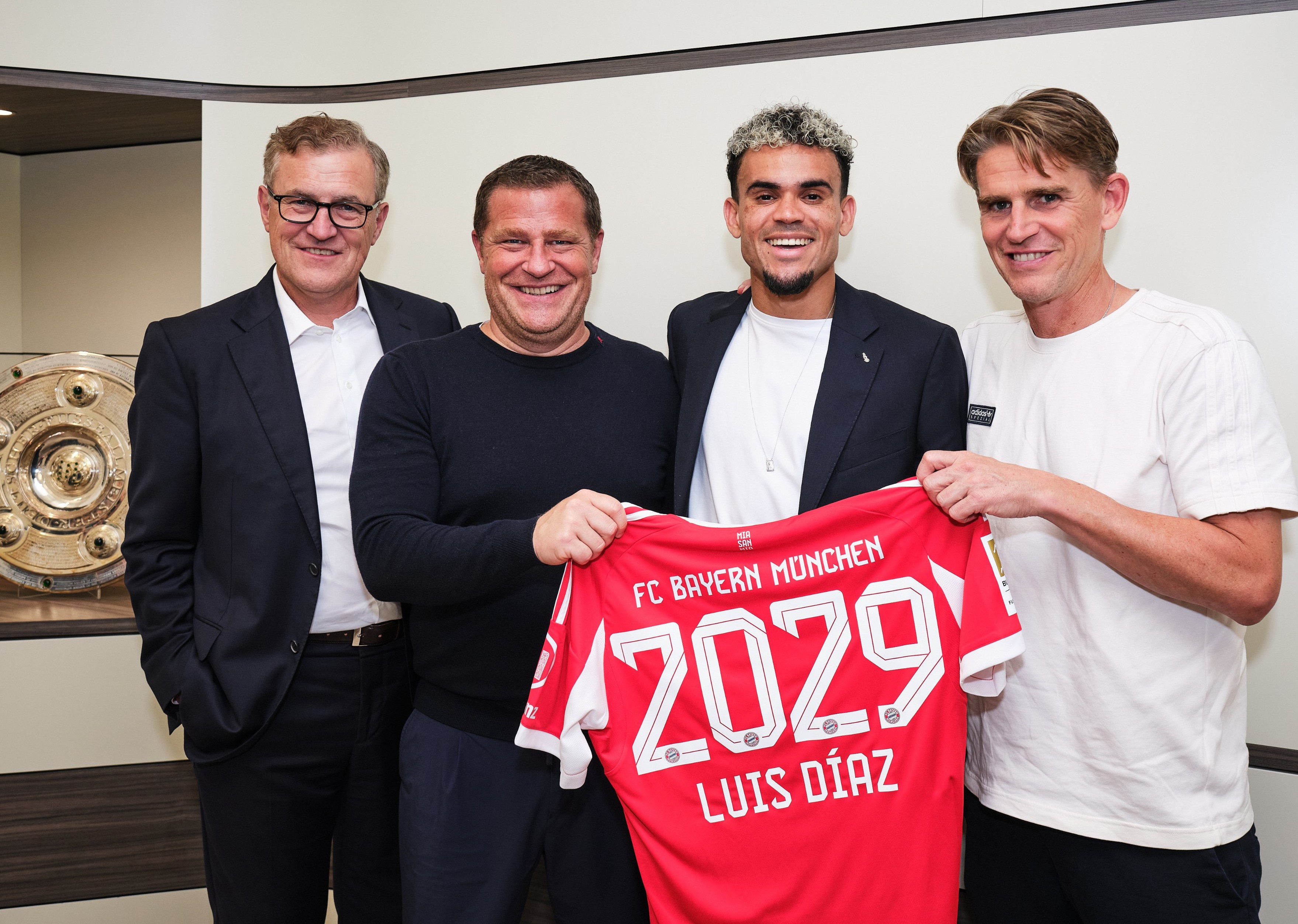 Τρελαμένος ο Ντίας: «Ήρθα σε έναν τεράστιο σύλλογο και θέλω να κατακτήσω τα πάντα»