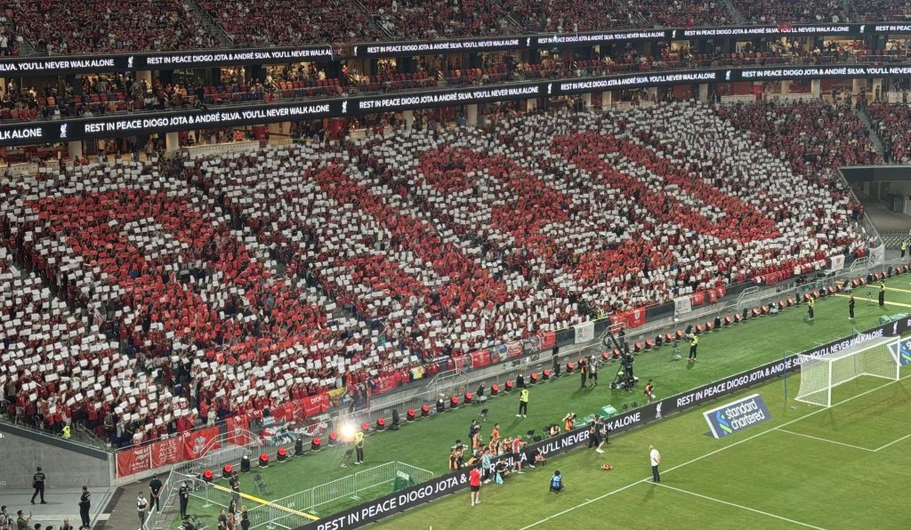 Αυτό θα πει ανατριχίλα: Οι φίλοι της Λίβερπουλ τίμησαν τον Ζότα με απίθανο κορεό! (pics)