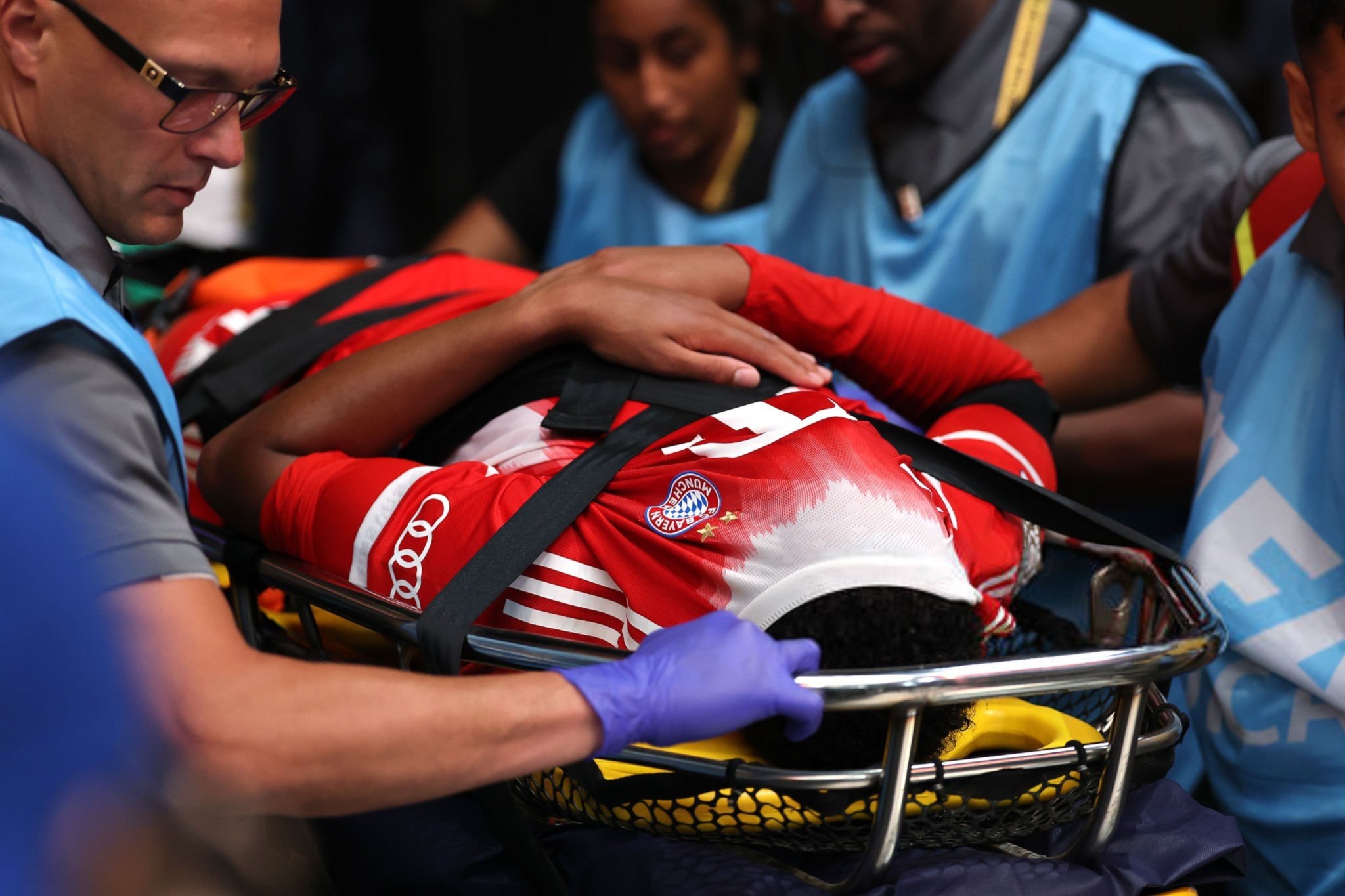 Μπάγερν Μονάχου: «Επίθεση» στον Ντοναρούμα για το χτύπημα στον Μουσιάλα