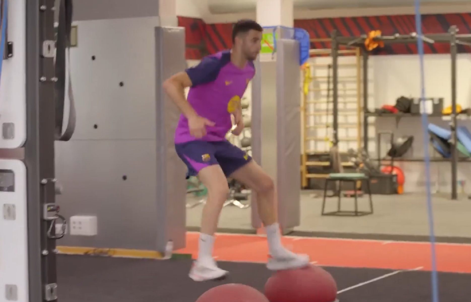 O «Κέρβερος» Ζοάν Γκαρσία λιώνει στο γυμναστήριο της Μπαρτσελόνα (vid)