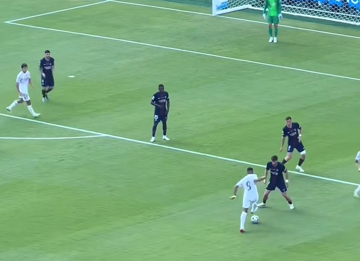 Η ντρίμπλα του Κβαρατσκέλια που άφησε… άφωνη τη Ρεάλ Μαδρίτης! (vid)