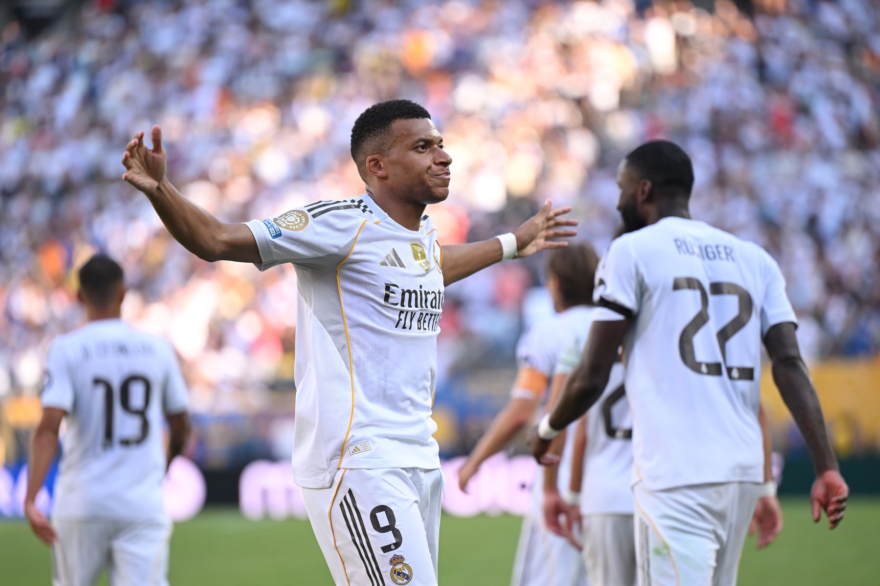 H Ρεάλ Μαδρίτης σε πέντε παιχνίδια έβγαλε τα χρήματα για Χάουσεν και Αλεξάντερ-Άρνολντ