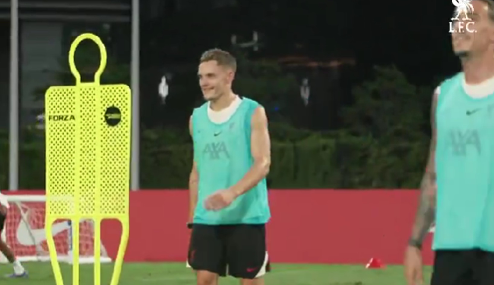 Το μαγικό τελείωμα του Βιρτς που έκανε κάθε παίκτη της Λίβερπουλ να… παραμιλάει μαζί του! (vid)