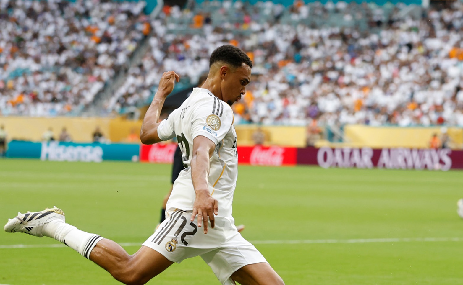 Ρεάλ Μαδρίτης: Ο Άρνολντ πανηγύρισε έξαλλα την πρώτη του ασίστ με τη «βασίλισσα» (pic)