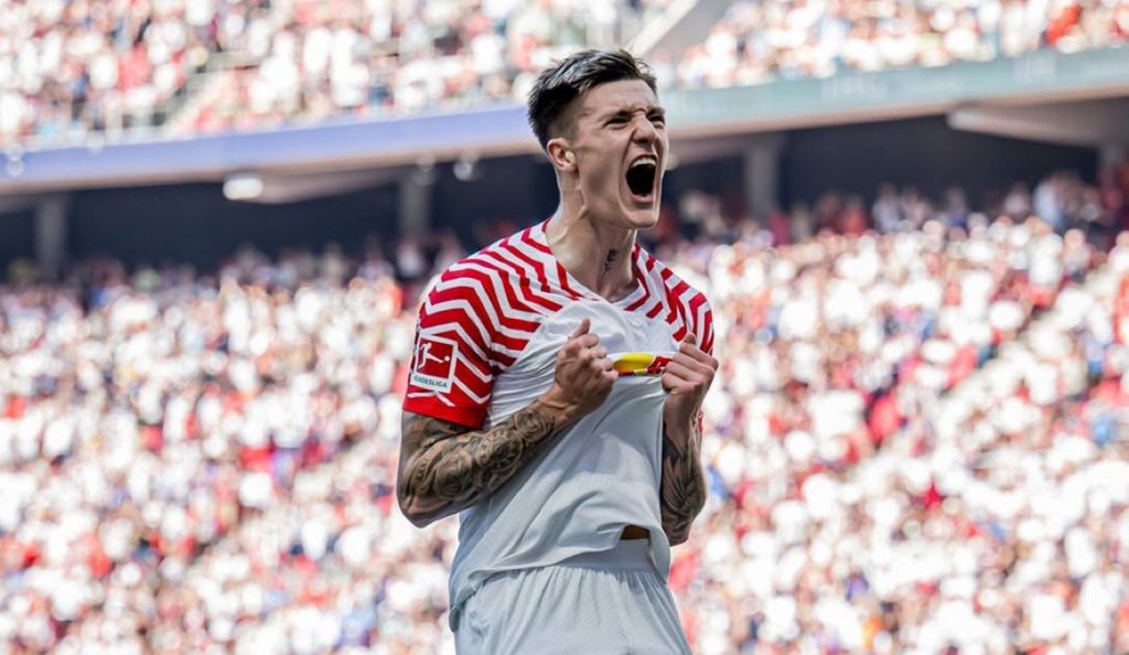 Νέα ήττα στα μεταγραφικά για τη Μάντσεστερ Γιουνάιτεντ: Έχασε και τον Σέσκο