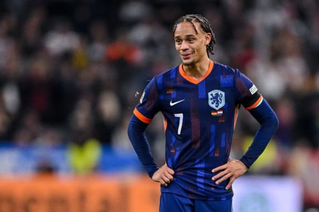 H Τσέλσι παλεύει για τον Τσάβι Σίμονς – Έχει όμως και τέλειο εναλλακτικό σχέδιο