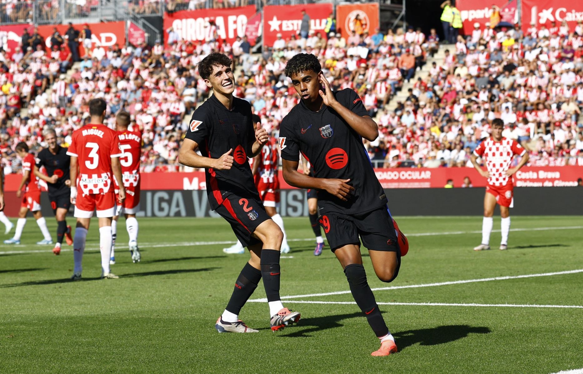 Μπαρτσελόνα: Η χαοτική διαφορά στα γενέθλια του Κουμπαρσί και του Γιαμάλ