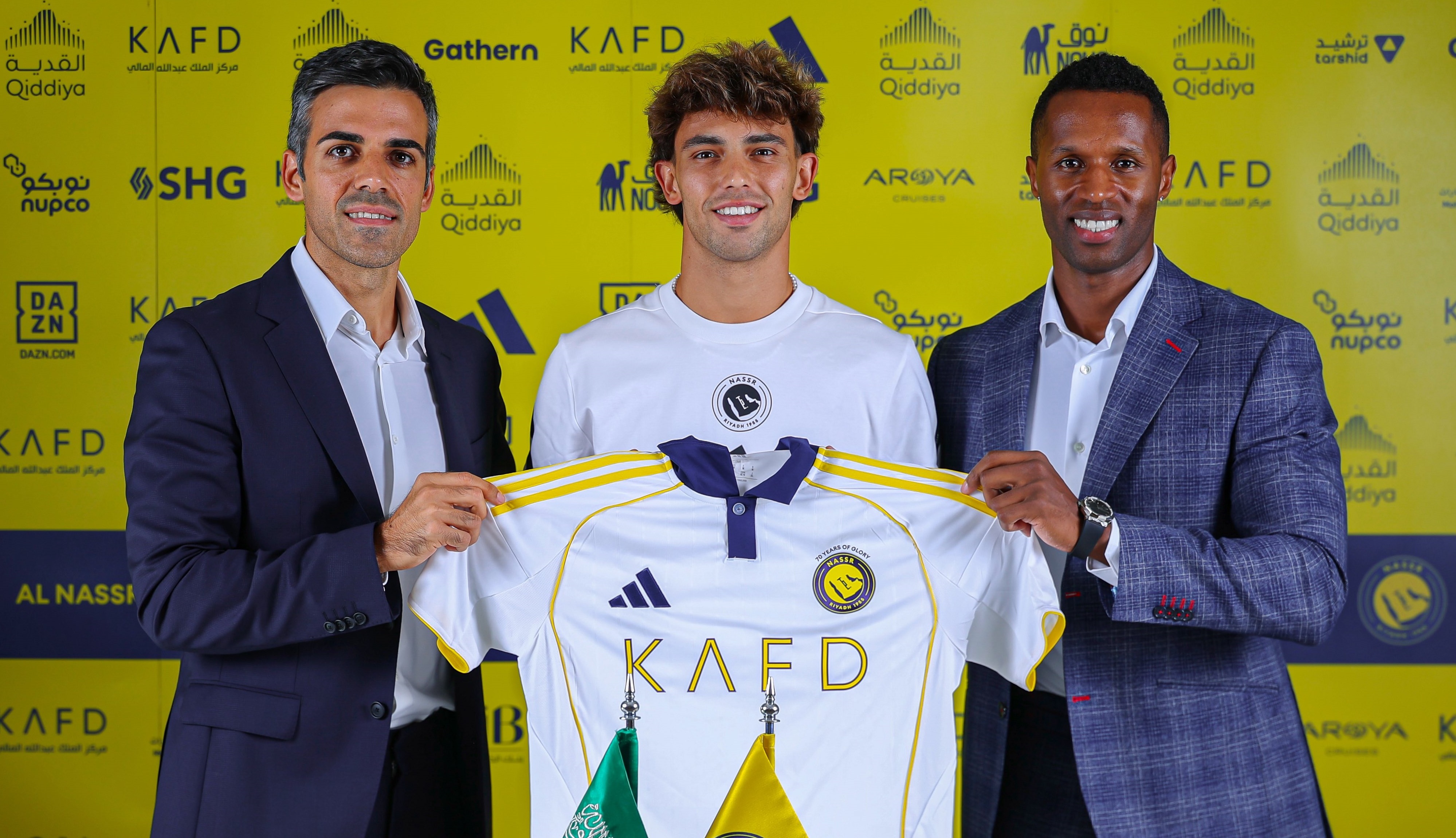 ΕΠΙΣΗΜΟ: Δίπλα στον Κριστιάνο ο Φέλιξ!