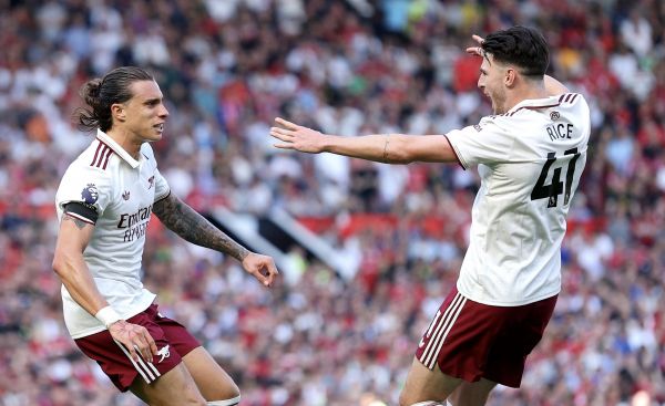 Ούτε του... Διαβόλου να μην το πει η Άρσεναλ πως ξέφυγε από το «Ολντ Τράφορντ»! (vid)