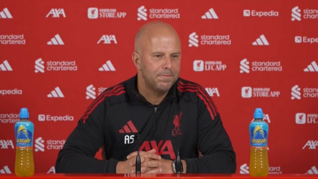 Ο Σλοτ αποθέωσε τον Γκουαρντιόλα όπως κανείς άλλος: «Απόλαυση οι ομάδες του»