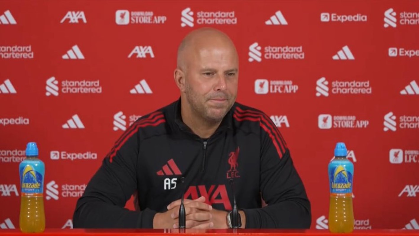 Ο Σλοτ αποθέωσε τον Γκουαρντιόλα όπως κανείς άλλος: «Απόλαυση οι ομάδες του»