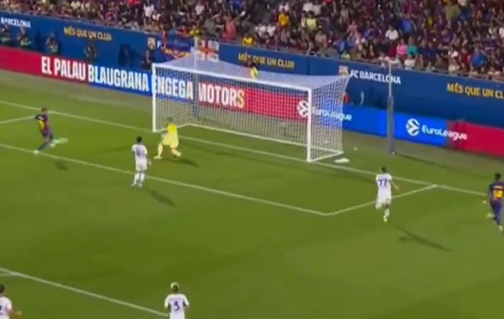 Η Μπαρτσελόνα διαλύει με 4αρα στο ημίχρονο την Κόμο (δείτε βίντεο)