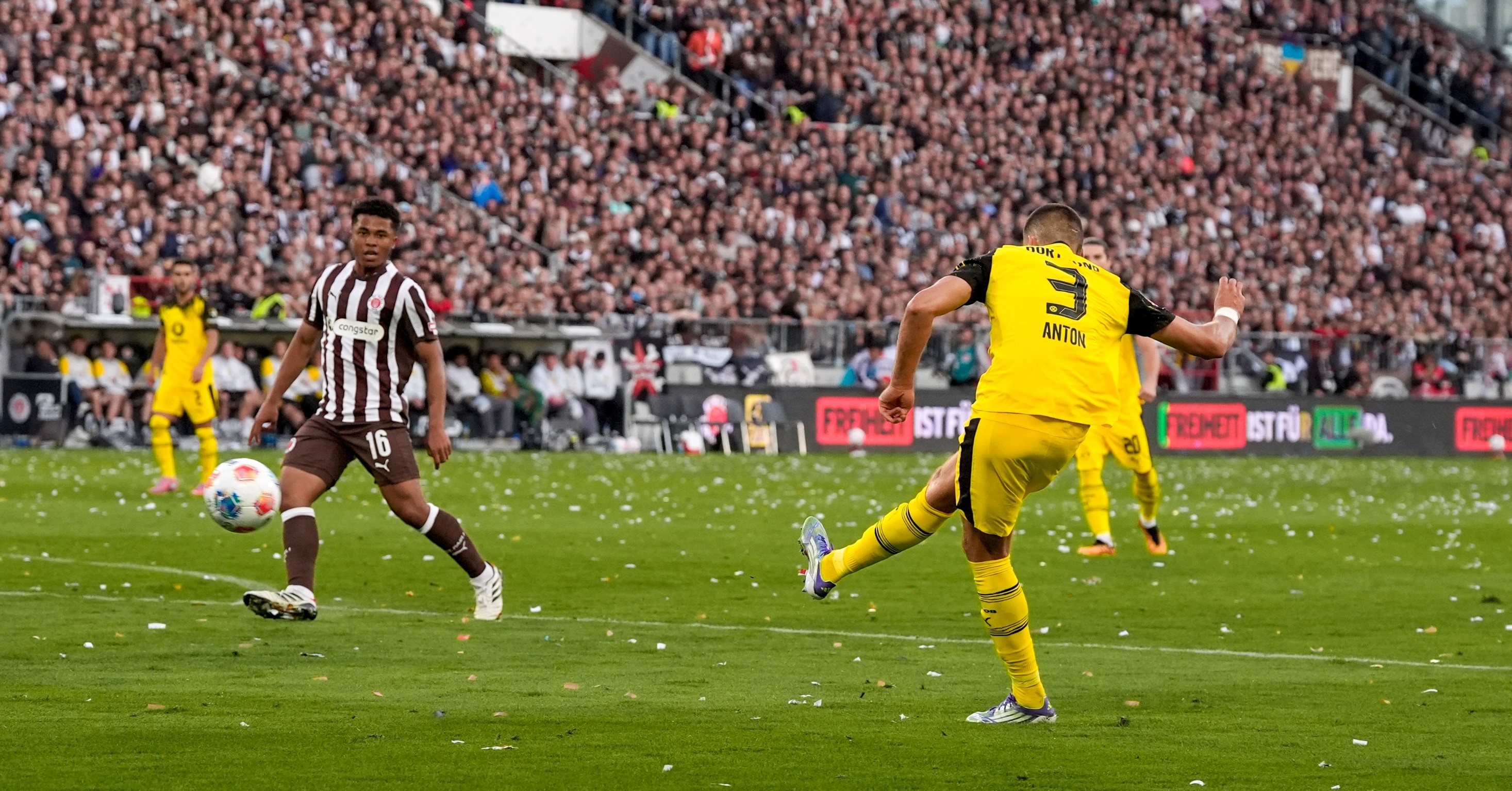 Σανκτ Πάουλι – Μπορούσια Ντόρτμουντ: 3-3