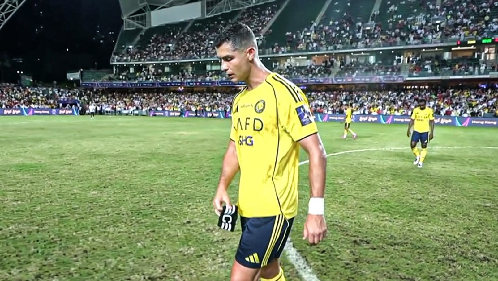 Πάλι με… κατεβασμένο κεφάλι ο Κριστιάνο: Η Αλ Νασρ έχασε στα πέναλτι το Super Cup! (pics)