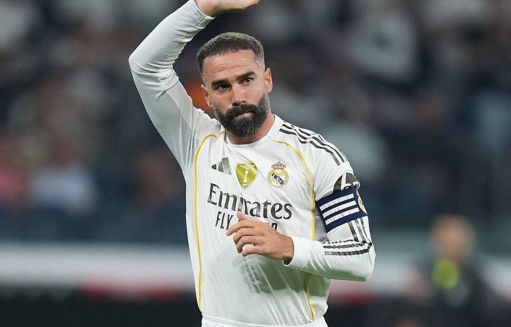 Η στιγμή που δάκρυσαν όλοι στο «Μπερναμπέου»: Η επιστροφή του Καρβαχάλ μετά από 10 μήνες! (vid)