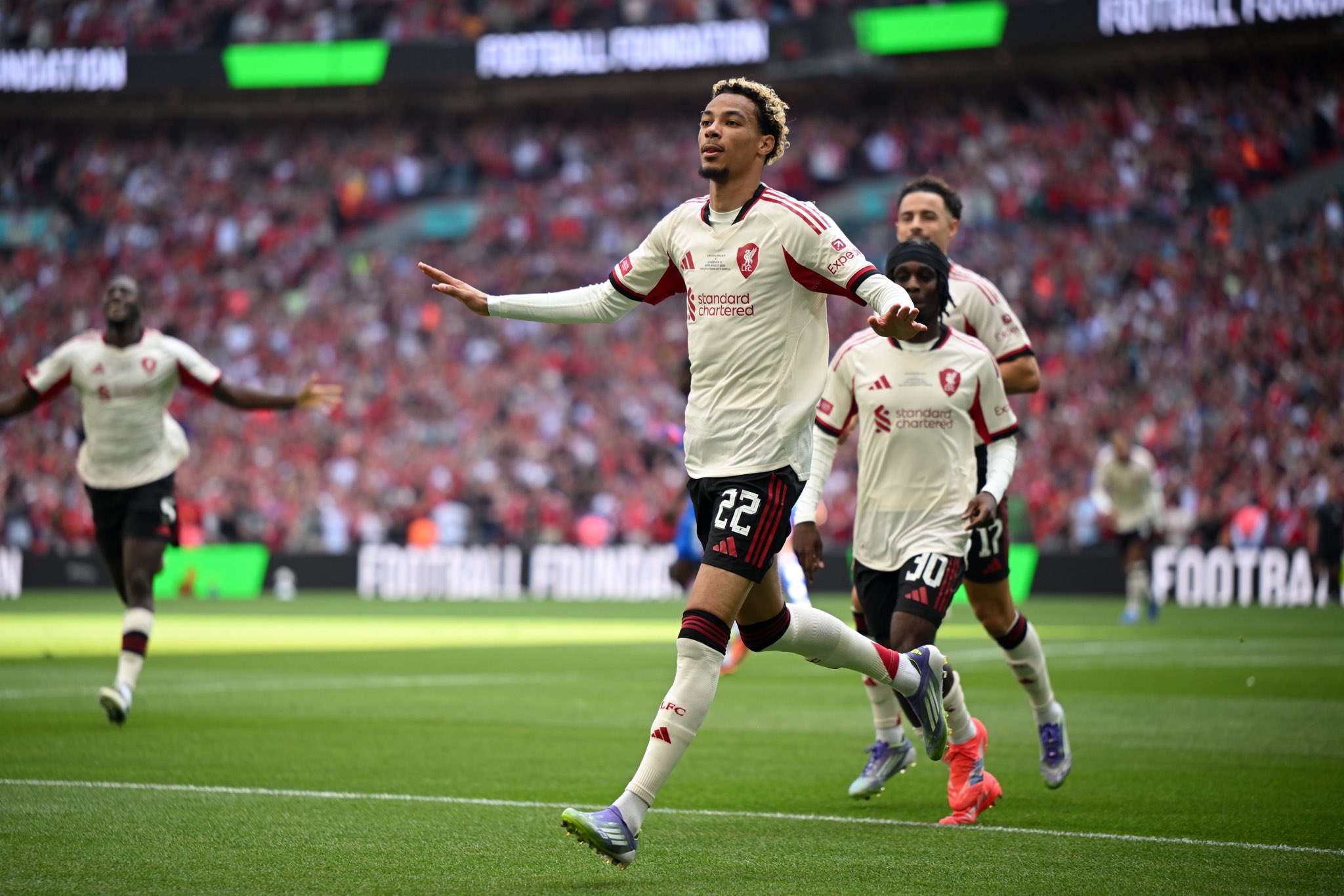 Λίβερπουλ: O Εκιτικέ έκανε ανάμνηση τον Νούνιες σε μόλις πέντε λεπτά