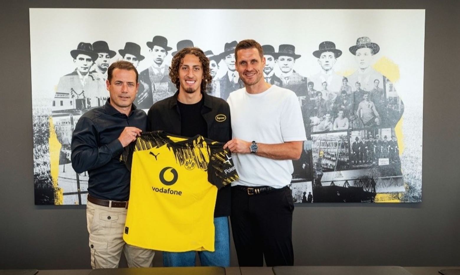 ΕΠΙΣΗΜΟ: Η Ντόρτμουντ ανακοίνωσε το νέο της «πολυβόλο»