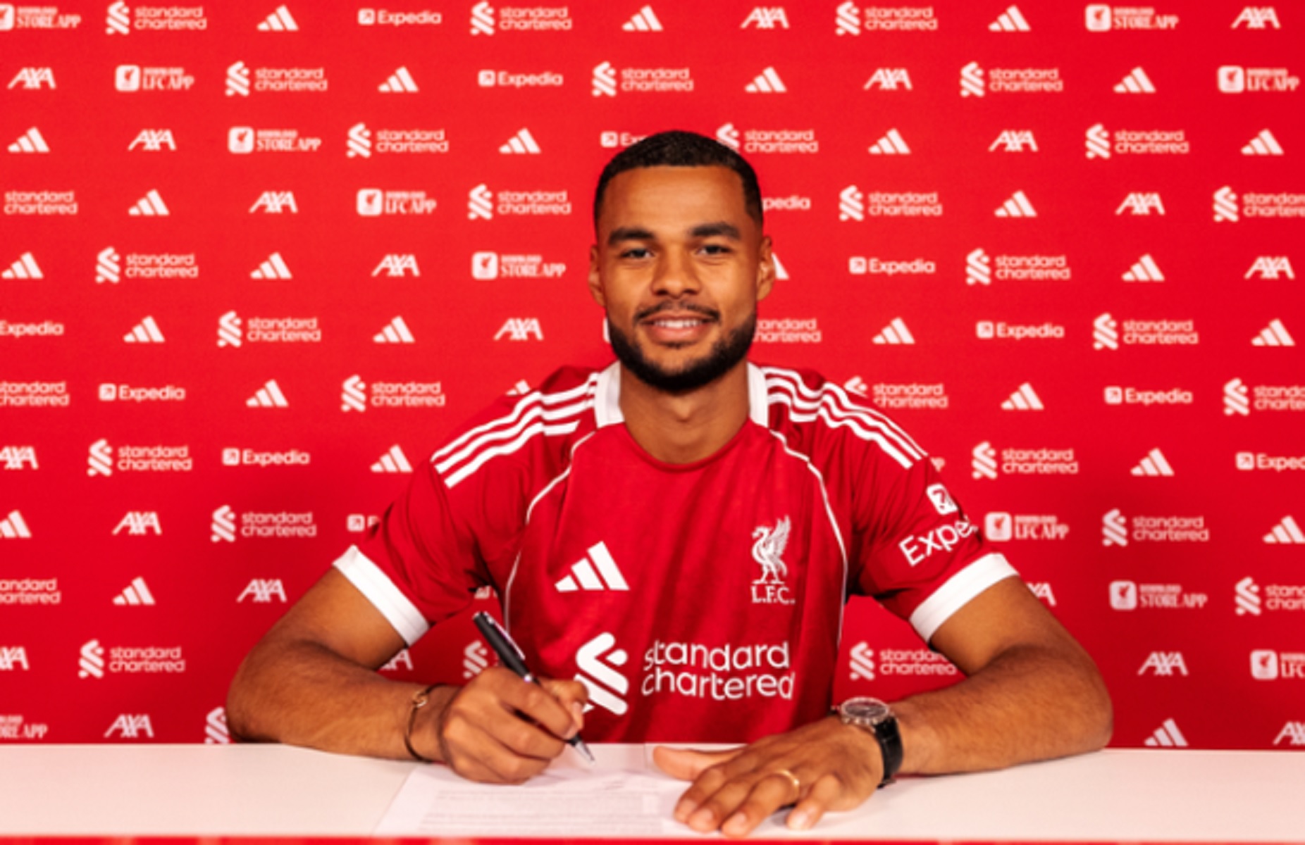 Λίβερπουλ και Χάκπο μαζί για πολλά χρόνια ακόμα