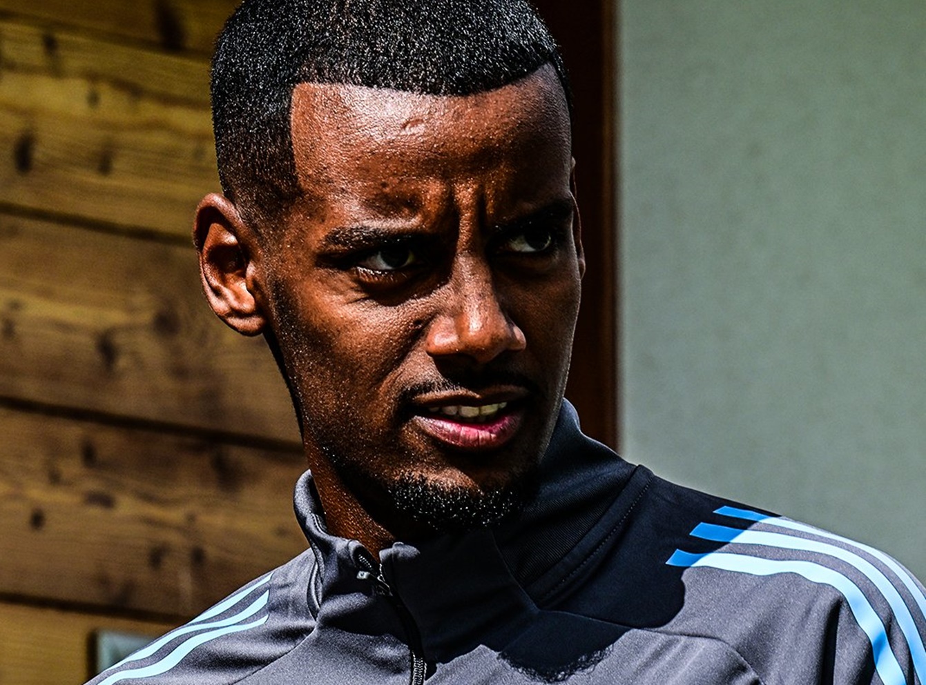 Ξέσπασε μέσω Instagram o Ίσακ: Αυτό το μήνυμα έστειλε για το μέλλον του! (pic)