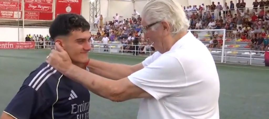 Ο γιος του Ρέγες τίμησε τον πατέρα του και δακρύσαμε! (vid)