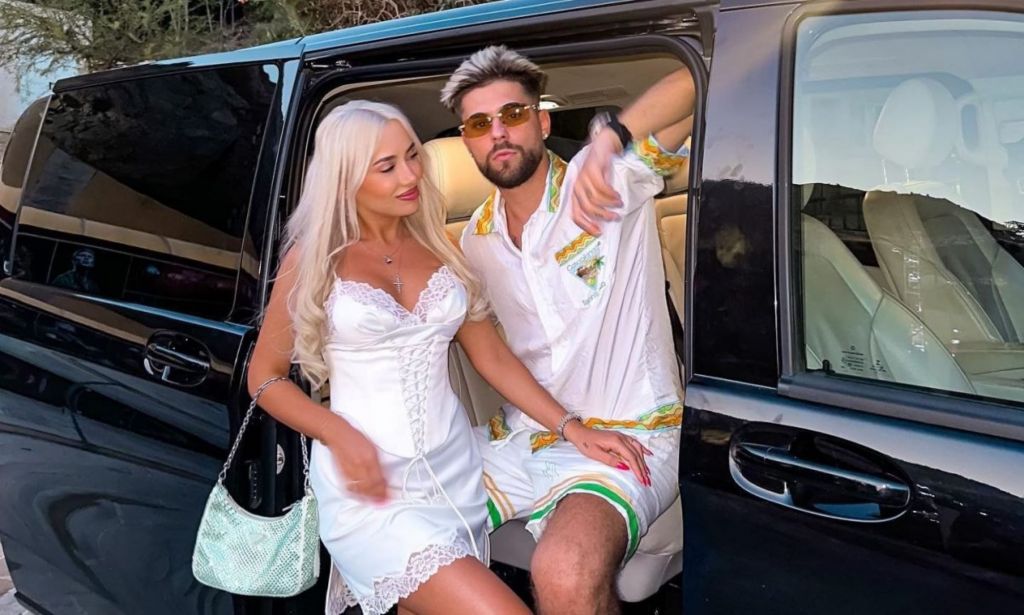 Αλεξία Κεφαλά: Η ξανθιά καλλονή που παντρεύτηκε ο FY (pics)