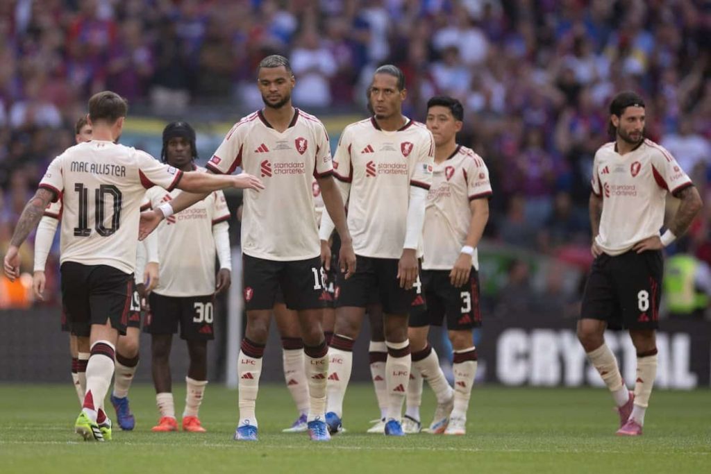 Λίβερπουλ: Η ενδεκάδα των «Κόκκινων» με την προσθήκη του Γκουεχί