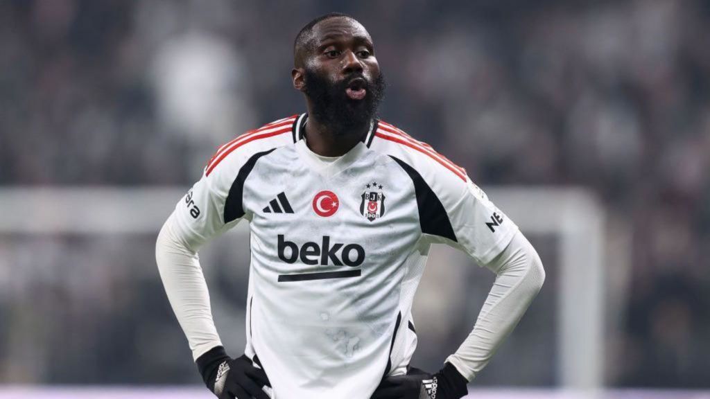 Ο άλλοτε «ερυθρόλευκος» Μαζουακού επέστρεψε στην Premier League