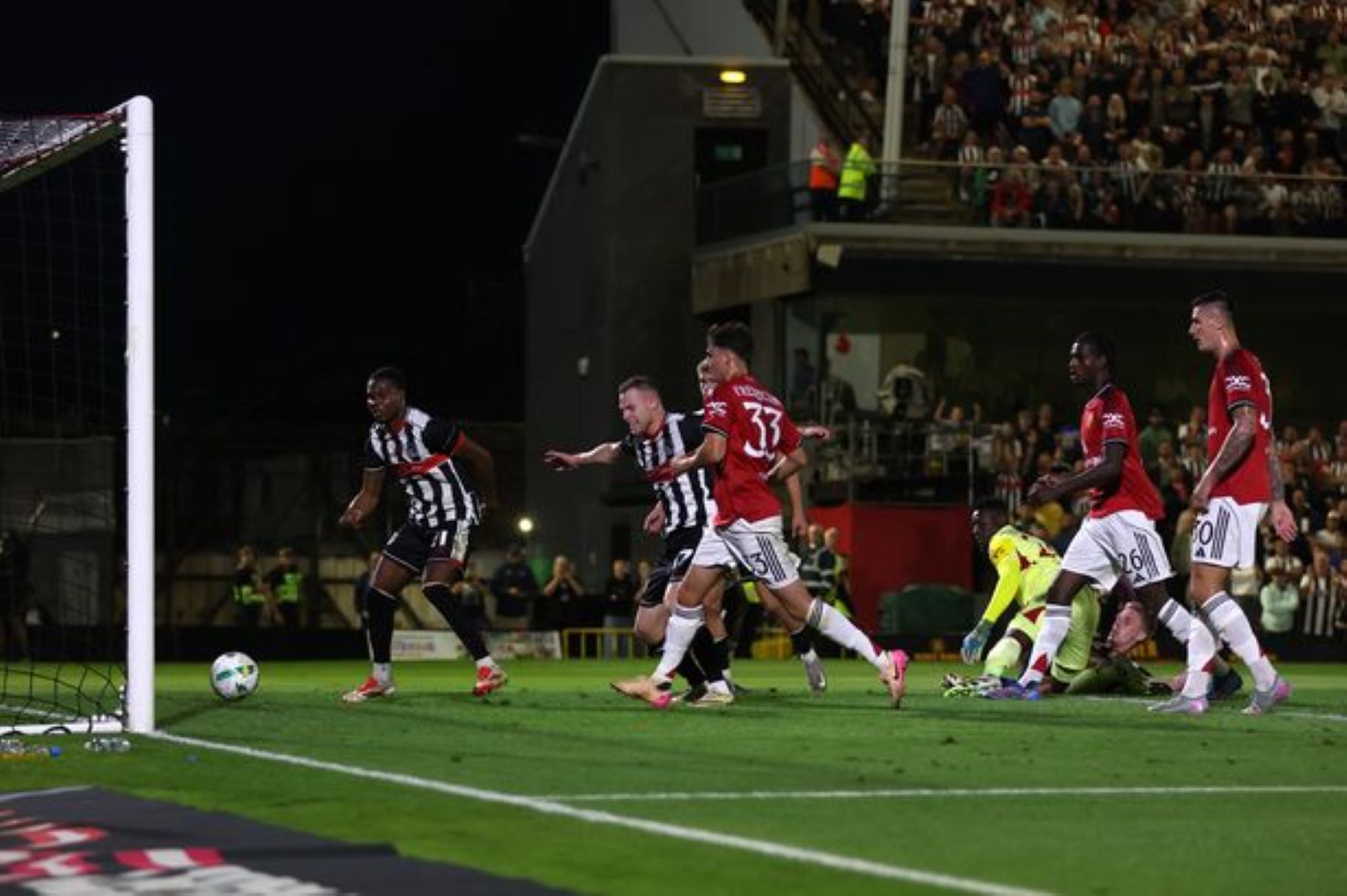 Το έγραψαν και τα βιβλία – Η Γιουνάιτεντ κατάντησε… αηδία (vid)