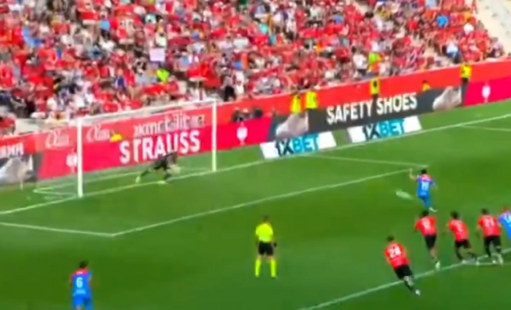 Η αποκρουσάρα του Ρομάν στο πέναλτι του Χούλιαν Άλβαρες (vid)