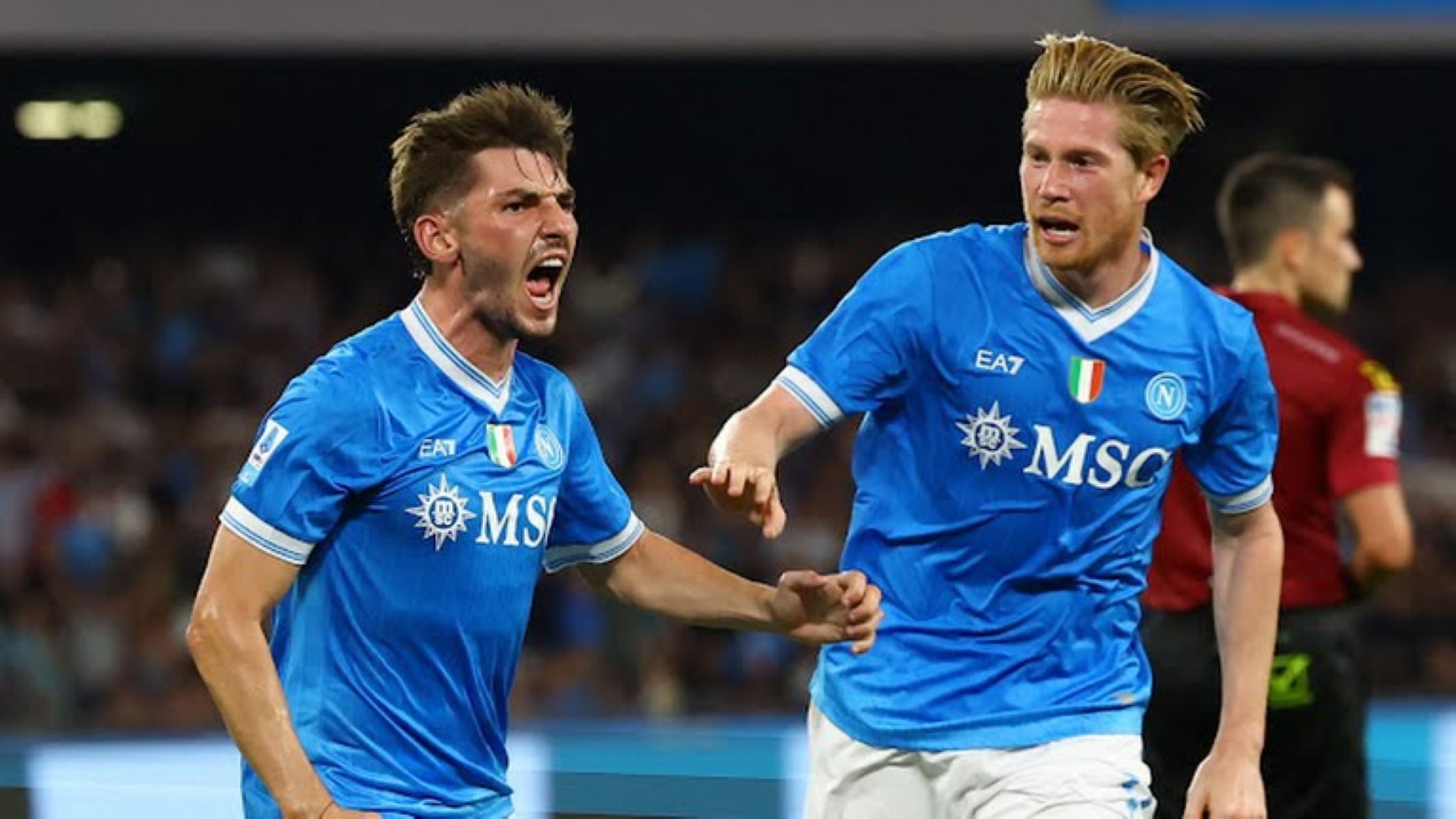 Η Νάπολι δε γέρνει ποτέ… κοιτάζει μόνο κορυφή (vid)