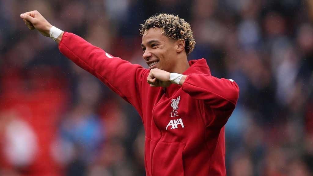 Έπαιζε ο Ντάργουιν Νούνιες στη Λίβερπουλ;