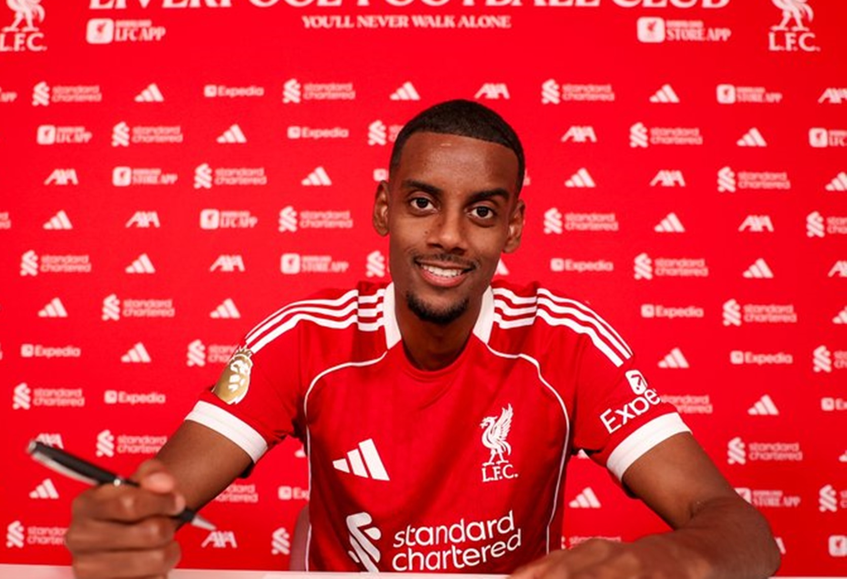 Λίβερπουλ: Και επίσημα παίκτης της ο σπουδαίος Ίσακ! (vid)