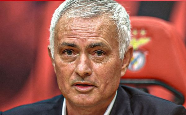 Μουρίνιο: «Επέστρεψα στην κορυφή! Επέστρεψα στην Μπενφίκα!»